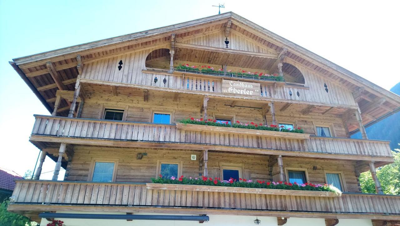 Landhaus Eberler Mayrhofen Exterior foto