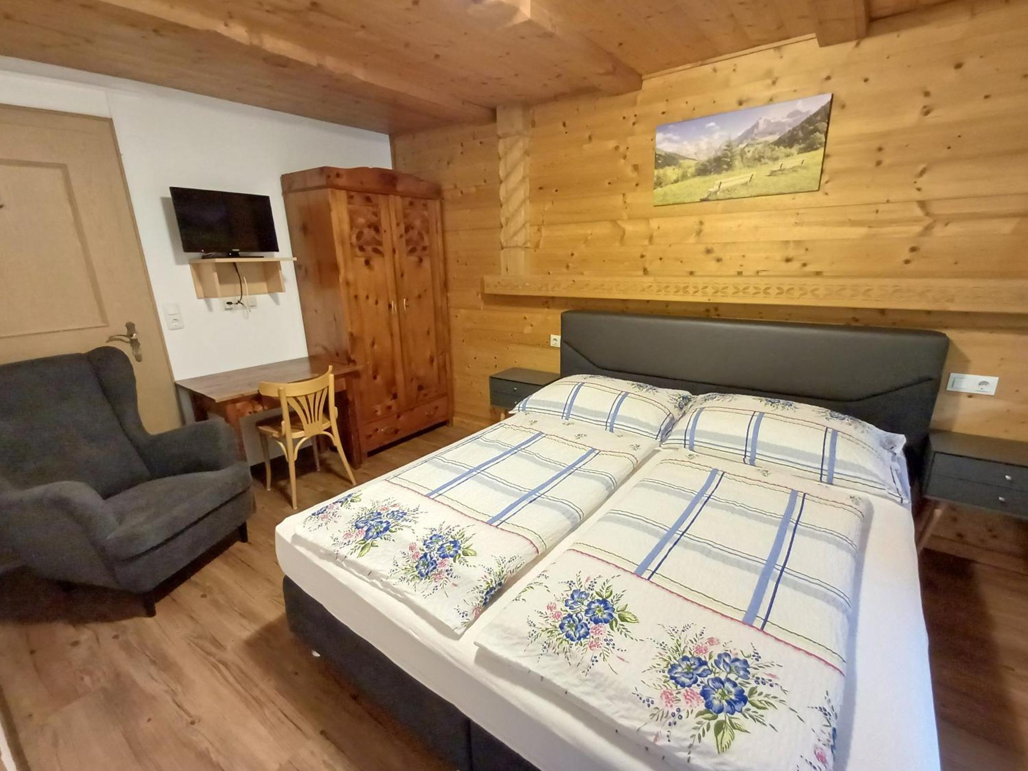 Landhaus Eberler Mayrhofen Exterior foto
